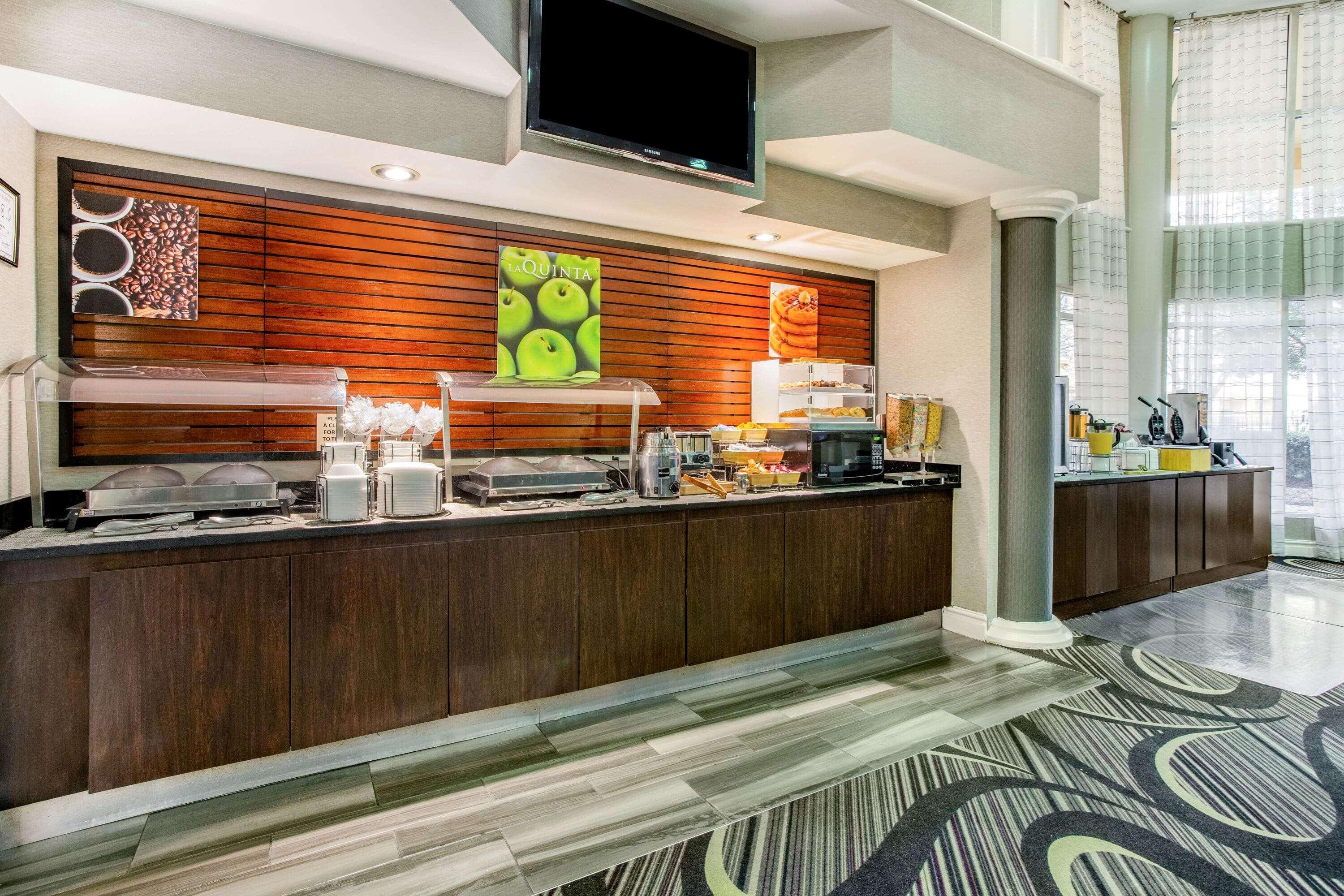 La Quinta By Wyndham Raleigh Durham Intl Ap Hotel Morrisville Exterior photo