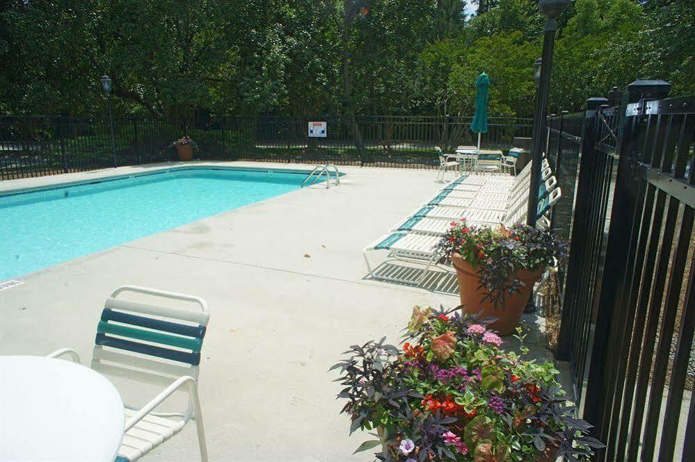La Quinta By Wyndham Raleigh Durham Intl Ap Hotel Morrisville Exterior photo